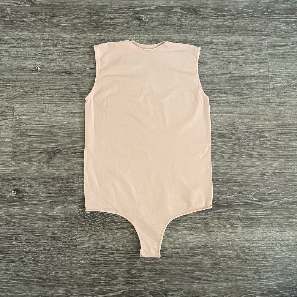 SKIMS woman Sleeveless Blush Bodysuit